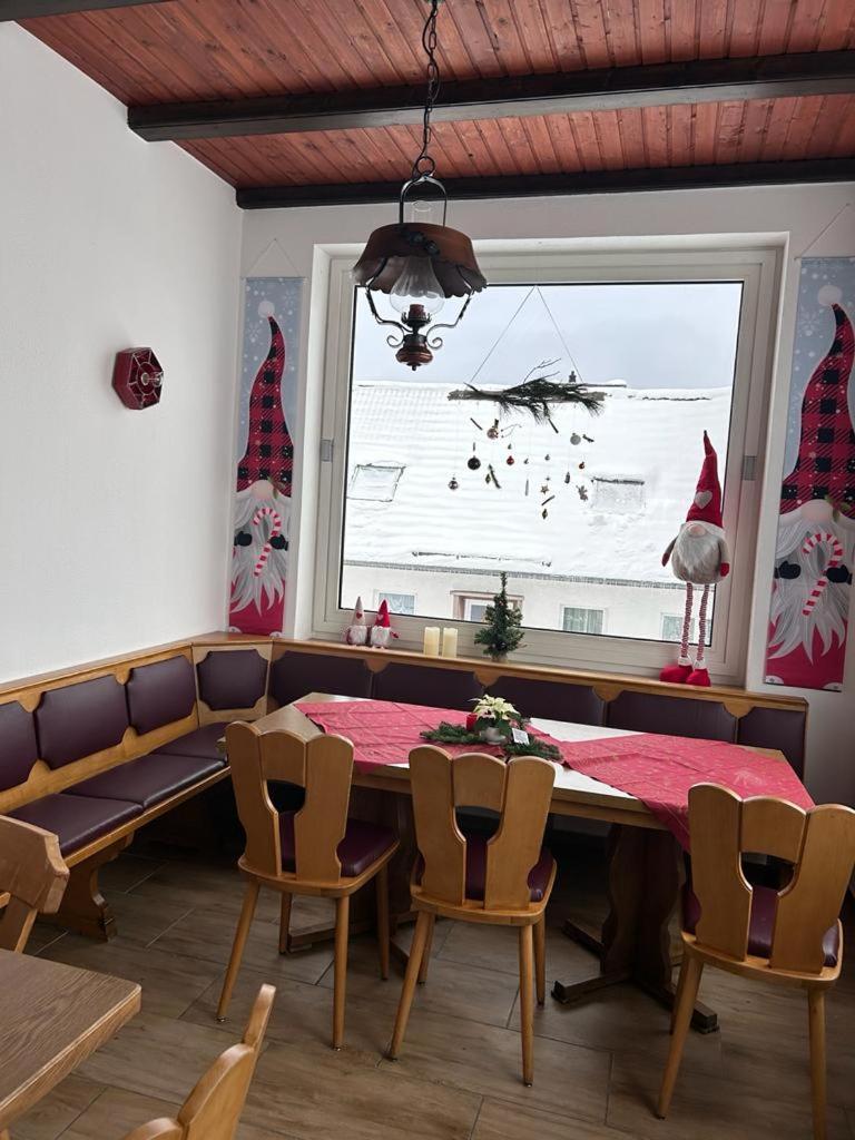 Ferienhaus Astenblick - Ideal Fuer Weihnachtsfeiern Und Familienfeiern Bietet Schlafplaetze Fuer Bis Zu 35 Personen Villa Winterberg Exterior foto