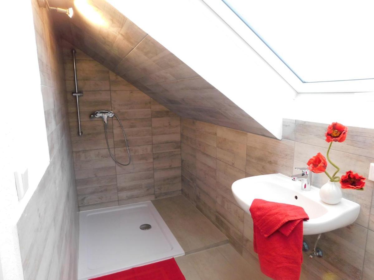 Ferienhaus Astenblick - Ideal Fuer Weihnachtsfeiern Und Familienfeiern Bietet Schlafplaetze Fuer Bis Zu 35 Personen Villa Winterberg Exterior foto